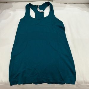 Lululemon tank top size 6